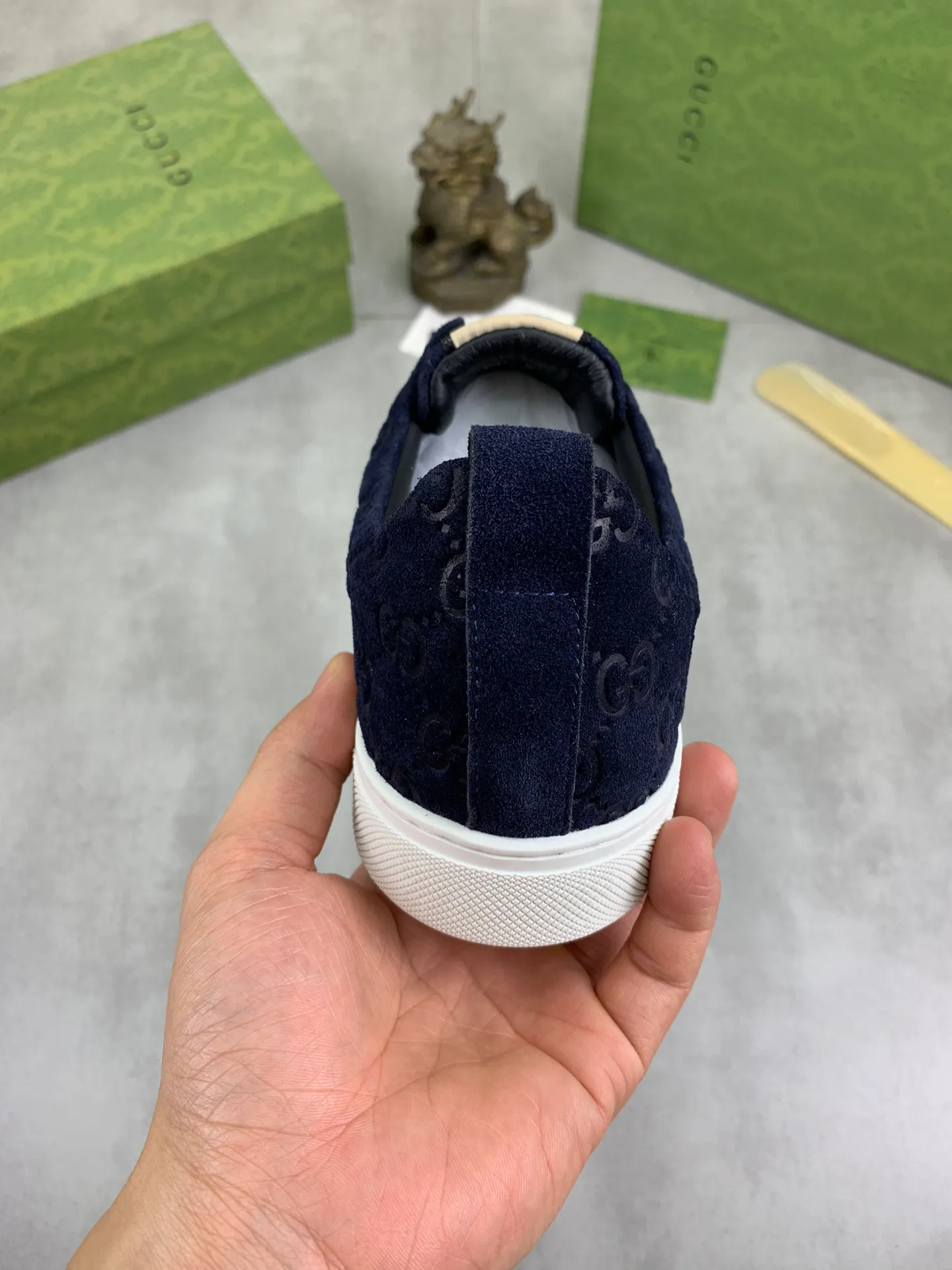 Men's shoes 💰P460💰[New model] (GUCCI) official website's latest 🎁🎁casual and fashionable men's shoes👟, hot style 💥 style is simple and elegant, exclusive for trendy men. Unique official website's latest brand double G elements Original 👑Gucci decoration, fashionable and generous, the fabric is original frosted calfskin✅Full imported sheepskin lining, the official website specifies wear-resistant, lightweight original rubber casual outsole, the classic model is taken in kind at the counter🎬38-44 3⃣️colors available